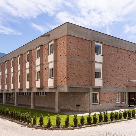 Cusanus Akademie - Accademia Cusanus Brixen Exteriör bild