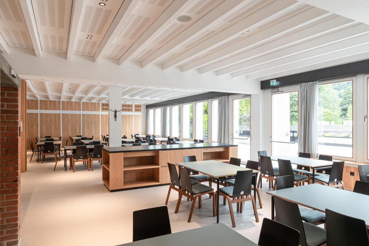 Cusanus Akademie - Accademia Cusanus Brixen Exteriör bild
