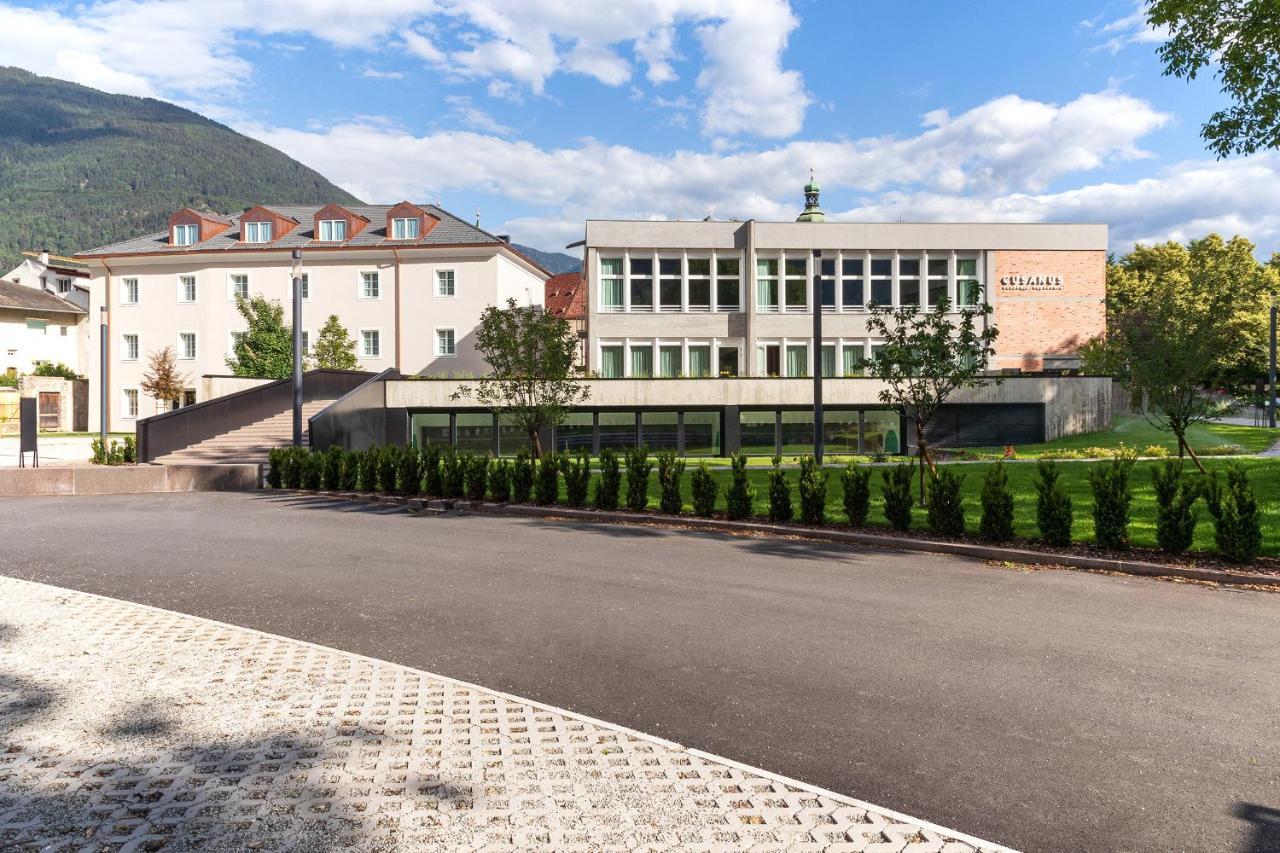 Cusanus Akademie - Accademia Cusanus Brixen Exteriör bild